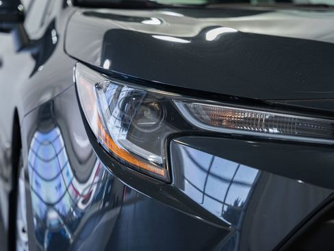 Used 2023 Toyota Corolla LE image 10