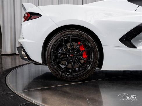 Used 2024 Chevrolet Corvette Stingray Premium Cpe w/ Z51 Performance Package RWD image 21