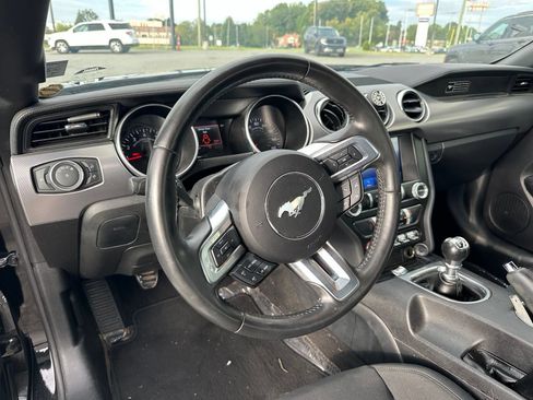 Used 2020 Ford Mustang GT w/ Equipment Group 301A RWD image 4