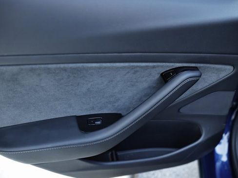 Used 2018 Tesla Model 3 Long Range image 25