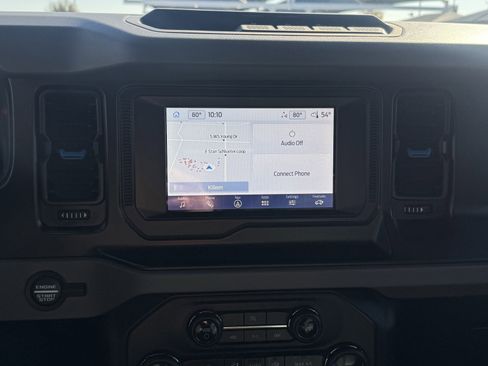 Used 2022 Ford Bronco Black Diamond image 28