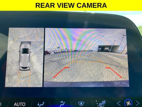Used 2024 Chevrolet Equinox EV LT FWD image 8