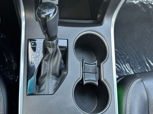 Used 2015 Toyota Camry XLE FWD image 21