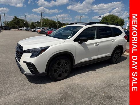Used 2025 Subaru Ascent Onyx Edition AWD/4WD image 8