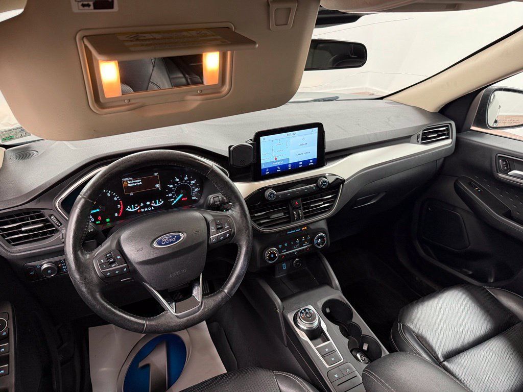 Used 2020 Ford Escape SEL FWD image 9