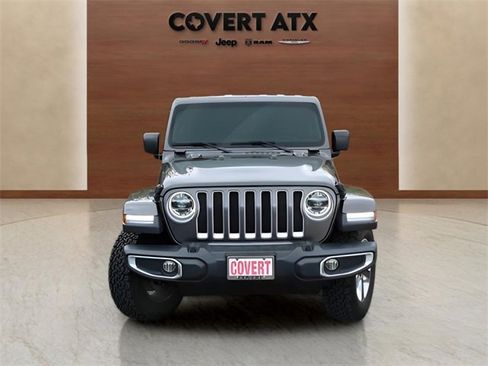 Used 2018 Jeep Wrangler Unlimited Sahara image 8