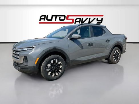 Used 2026 Hyundai Santa Cruz SEL FWD image 3