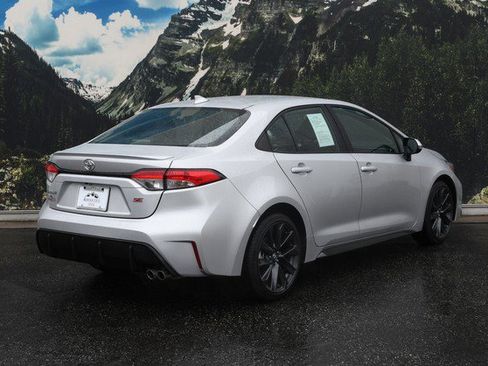 Certified 2024 Toyota Corolla SE FWD image 3