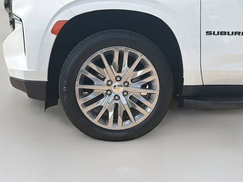 Used 2023 Chevrolet Suburban RST w/ Luxury Package AWD/4WD image 36