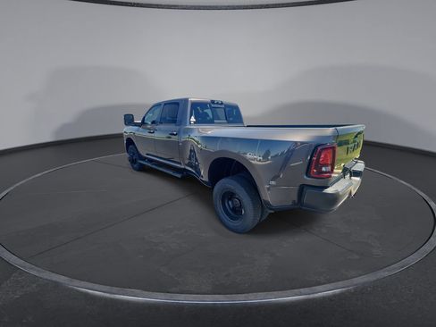 New 2026 RAM 3500 Tradesman AWD/4WD image 6