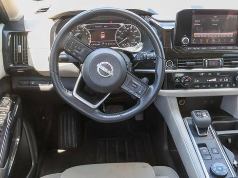 Used 2022 Nissan Pathfinder SV AWD/4WD image 20