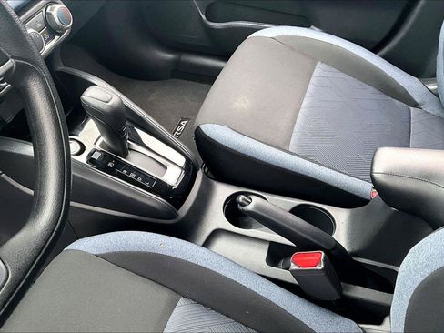 Used 2025 Nissan Versa SV w/ Trunk Package FWD image 17