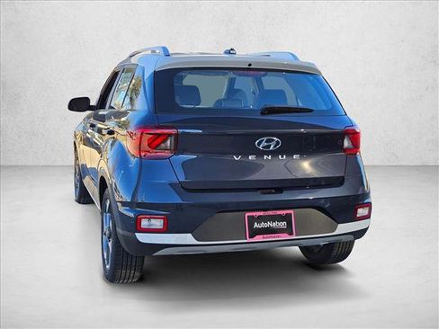 New 2026 Hyundai Venue SEL image 9