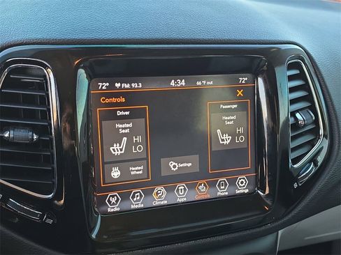 Used 2021 Jeep Compass Limited image 32