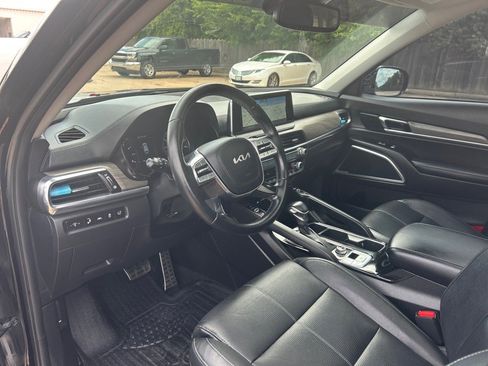 Used 2022 Kia Telluride SX image 11