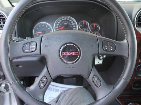 Used 2005 GMC Envoy XL SLT RWD image 33