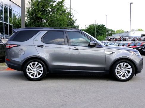 Used 2018 Land Rover Discovery HSE AWD/4WD image 4