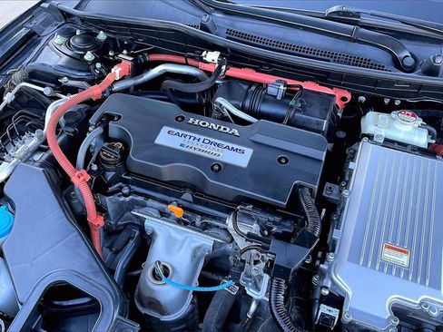 Used 2015 Honda Accord Touring image 31