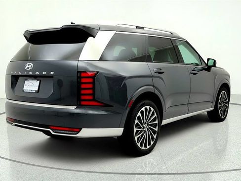 Used 2026 Hyundai Palisade Calligraphy FWD image 5