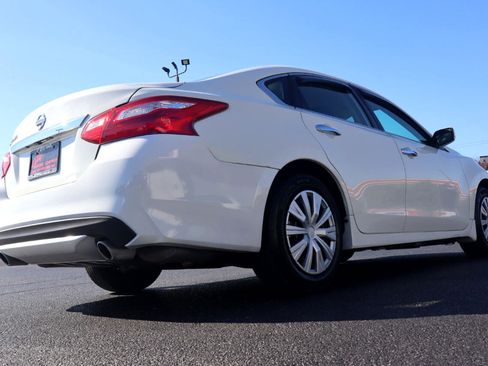 Used 2017 Nissan Altima 2.5 S w/ Power Driver Seat Package image 18
