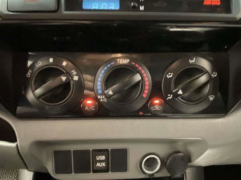 Used 2013 Toyota Tacoma 2WD Access Cab image 18