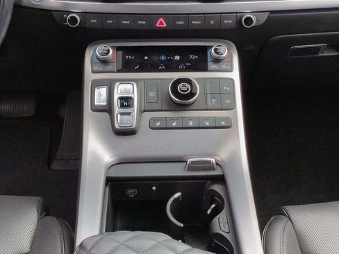 Used 2023 Hyundai Palisade Calligraphy image 20