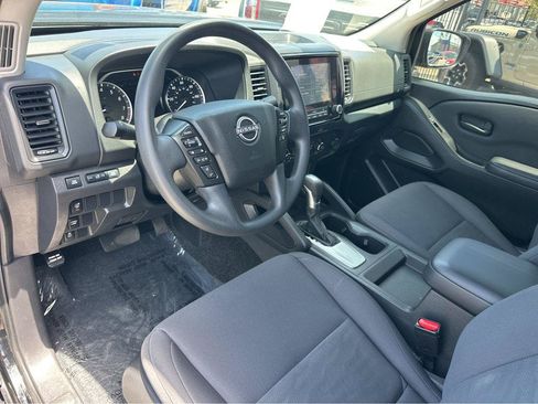 Used 2022 Nissan Frontier S w/ Technology Package RWD image 16