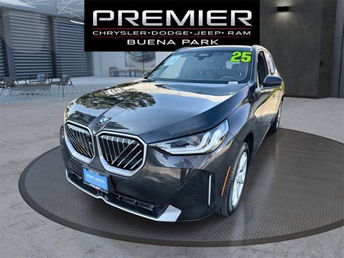 Used 2025 BMW X3 xDrive30i w/ Premium Package image 1