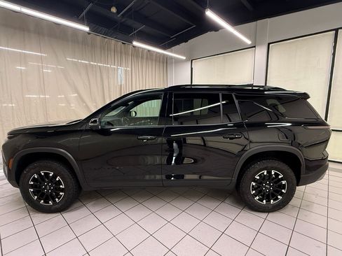 Certified 2024 Chevrolet Traverse Z71 w/ Enhanced Driving Package image 9