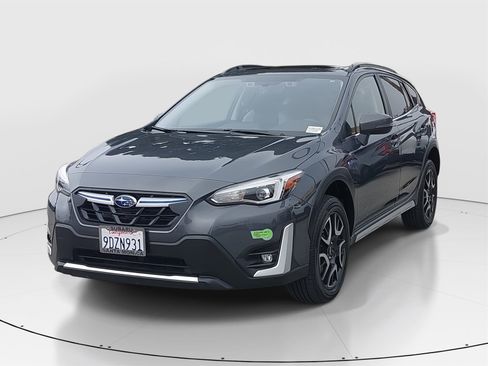 Certified 2023 Subaru Crosstrek Hybrid w/ Moonroof Package w/Navigation image 3