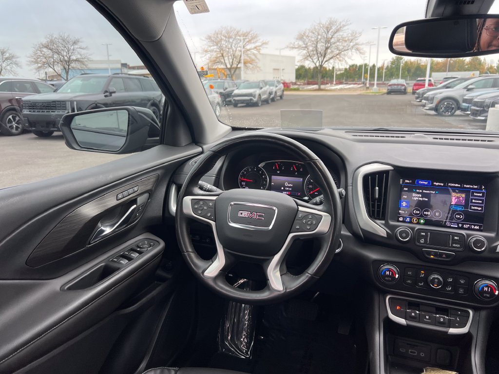 Used 2022 GMC Terrain SLT w/ Tech Package AWD/4WD image 13