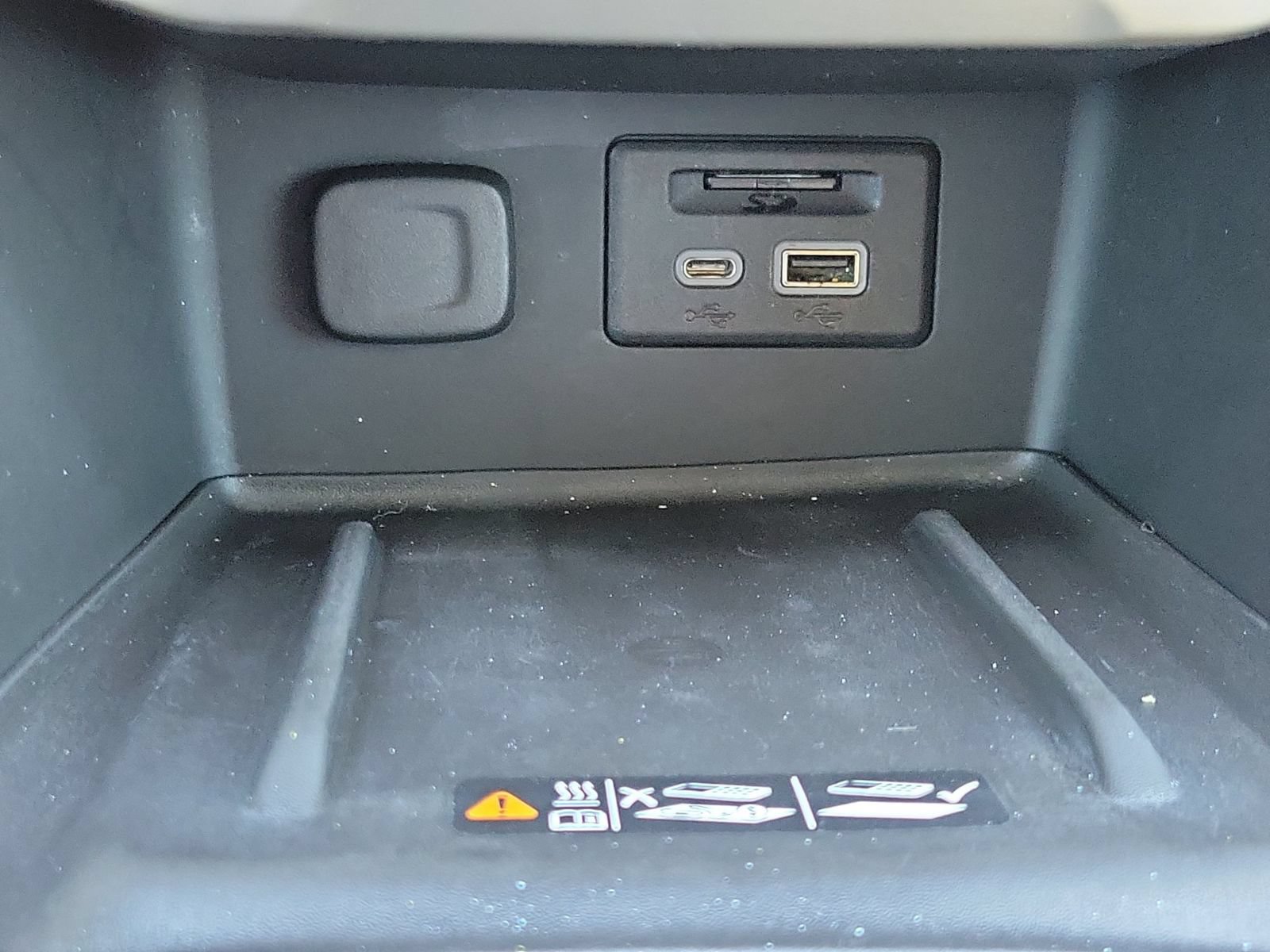 Used 2021 GMC Acadia Denali w/ LPO, Floor Liner Package FWD image 22