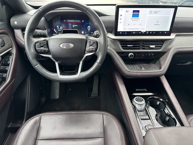 Certified 2025 Ford Explorer Platinum w/ Ultimate Package AWD/4WD image 20