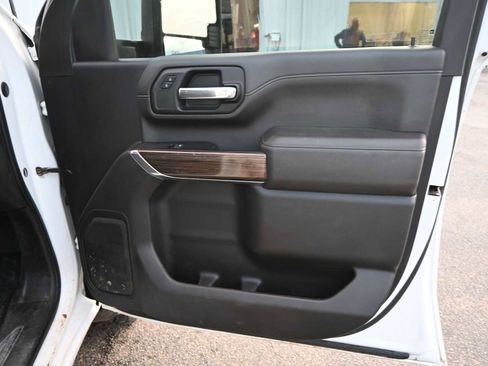 Used 2022 Chevrolet Silverado 2500 LT w/ Convenience Package image 14