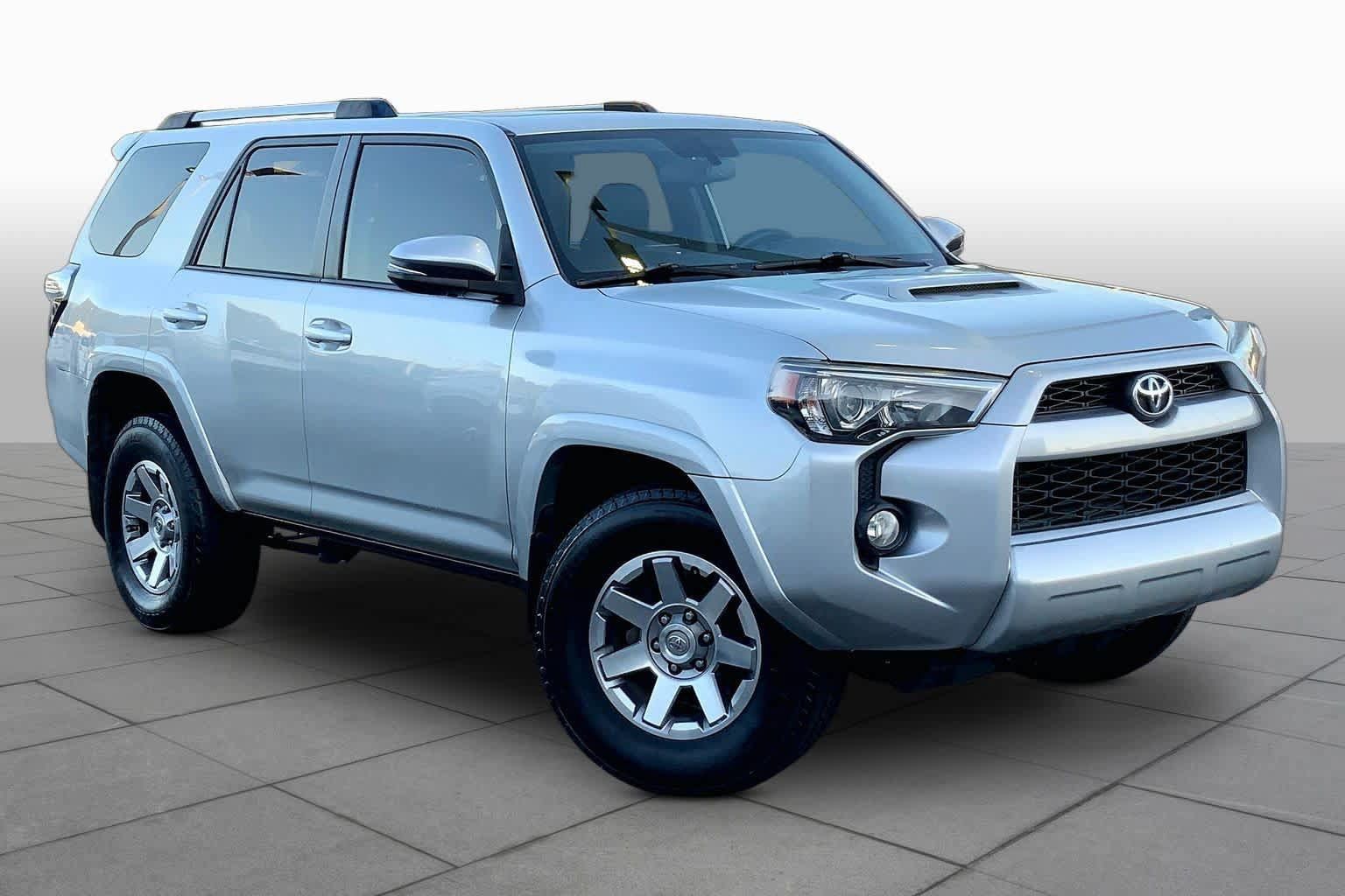 Used 2016 Toyota 4Runner Trail Premium AWD/4WD image 3
