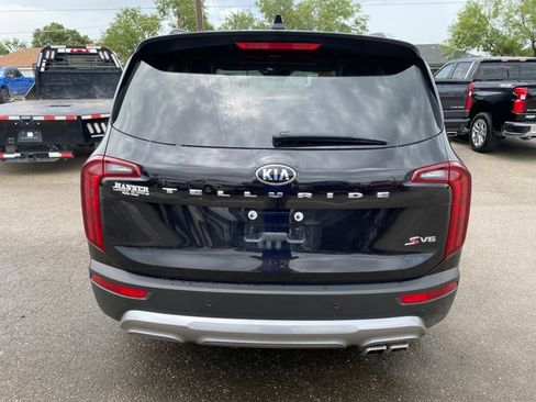Used 2021 Kia Telluride S FWD image 5