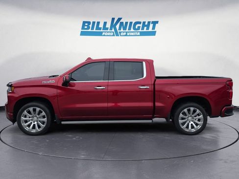 Used 2022 Chevrolet Silverado 1500 High Country w/ Technology Package AWD/4WD image 2