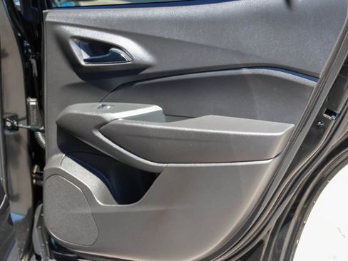 Used 2026 Chevrolet Trax RS FWD image 10