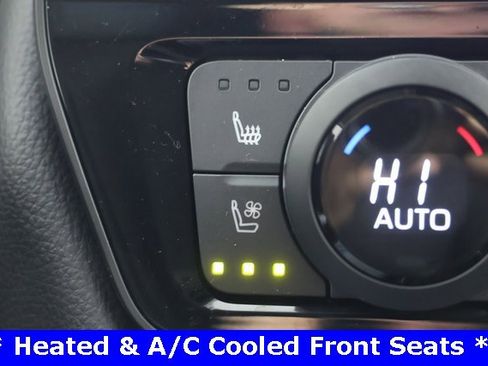 Used 2024 Toyota Grand Highlander Limited image 15