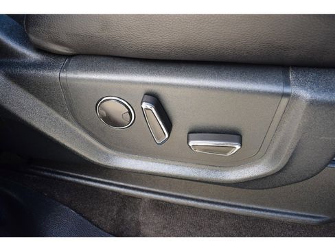 Used 2020 Ford Expedition Limited image 33