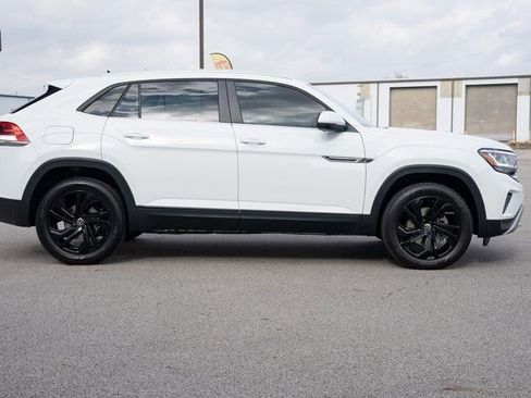 Used 2023 Volkswagen Atlas Cross Sport SE image 7
