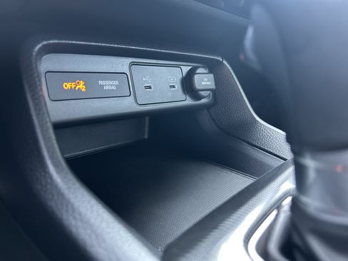 Used 2025 Honda Civic Sport image 12