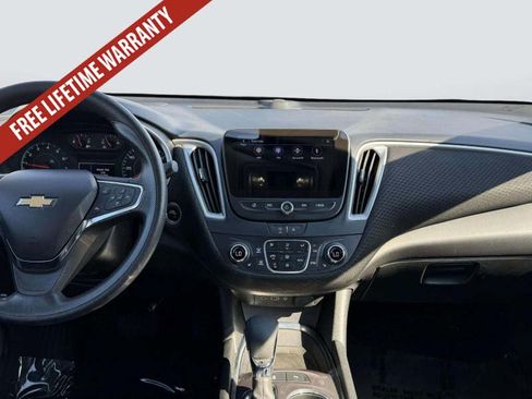 Used 2024 Chevrolet Malibu LT FWD image 17