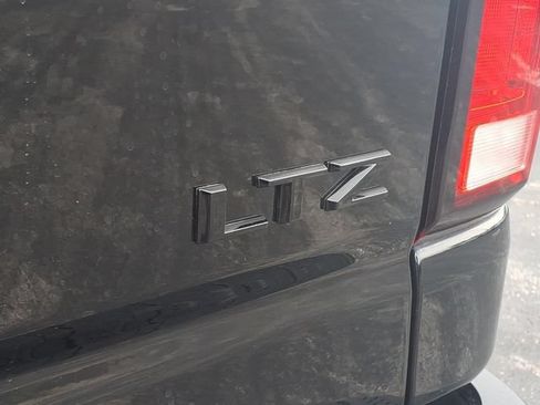 Used 2025 Chevrolet Silverado 2500 LTZ w/ LTZ Plus Package AWD/4WD image 23