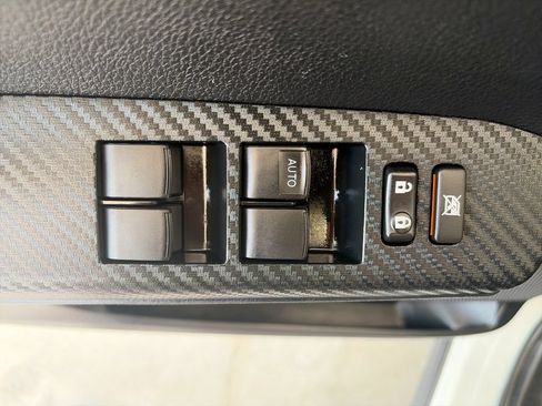 Used 2013 Toyota RAV4 LE FWD image 24
