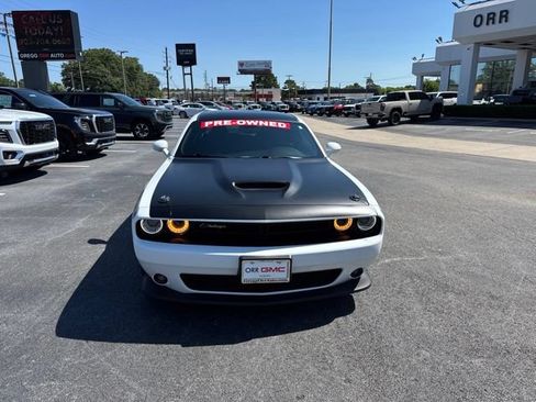 Used 2023 Dodge Challenger R/T w/ T/A Package RWD image 9