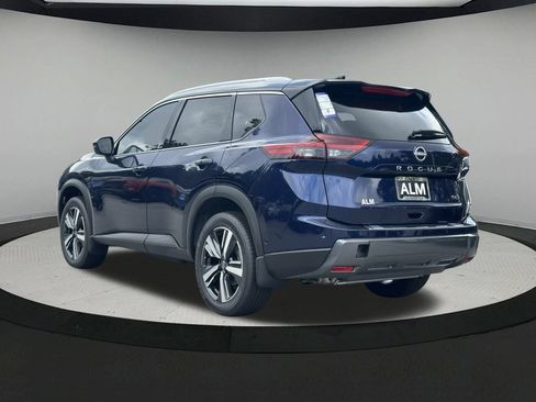 New 2025 Nissan Rogue SL w/ SL Premium Package FWD image 23