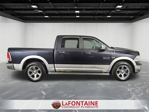 Used 2013 RAM 1500 Laramie w/ Convenience Group image 9
