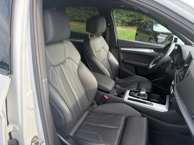 Used 2024 Audi Q5 2.0T Premium Plus w/ Premium Plus Package AWD/4WD image 11