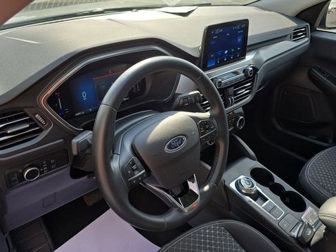 Used 2024 Ford Escape Active image 14